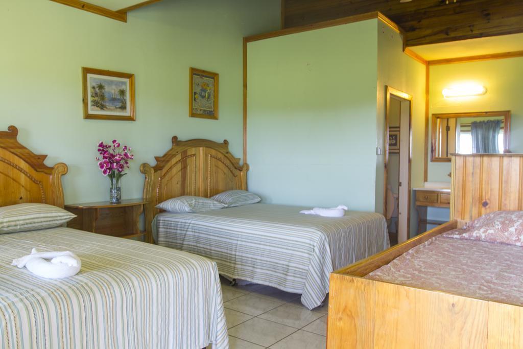 Sea Eye Hotel - Laguna Building Утіла Екстер'єр фото