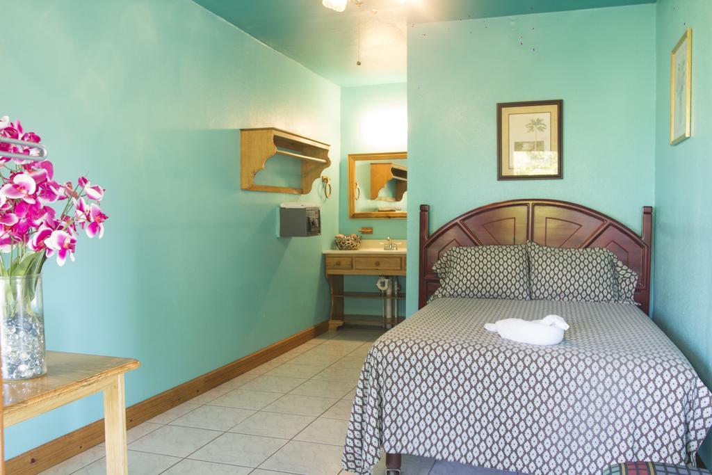 Sea Eye Hotel - Laguna Building Утіла Екстер'єр фото